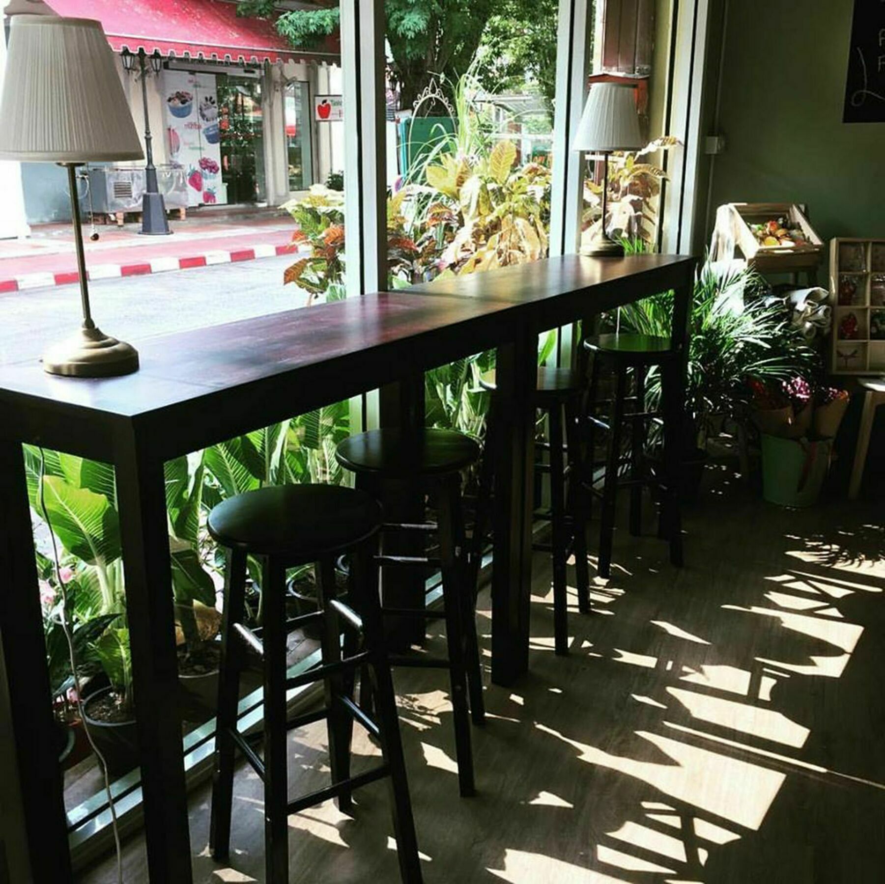 Folk Poshtel Silom Bed & Breakfast Bangkok Exterior foto